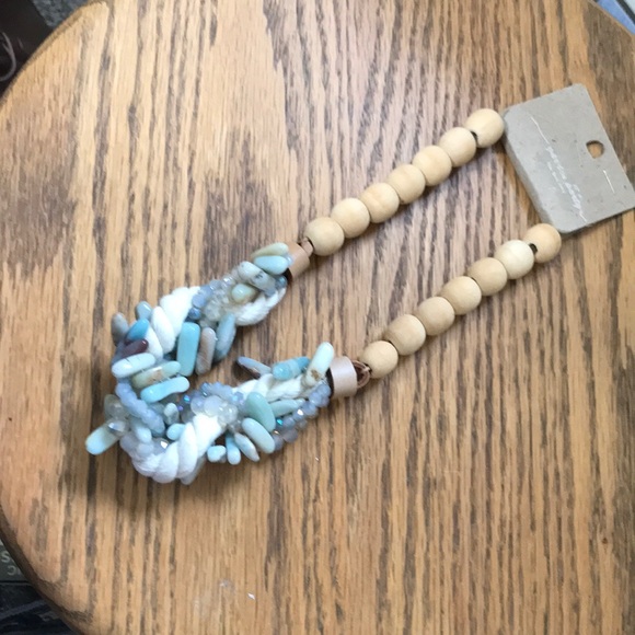 New with tag. GARDEN PARTY NECKLACE - Picture 1 of 4